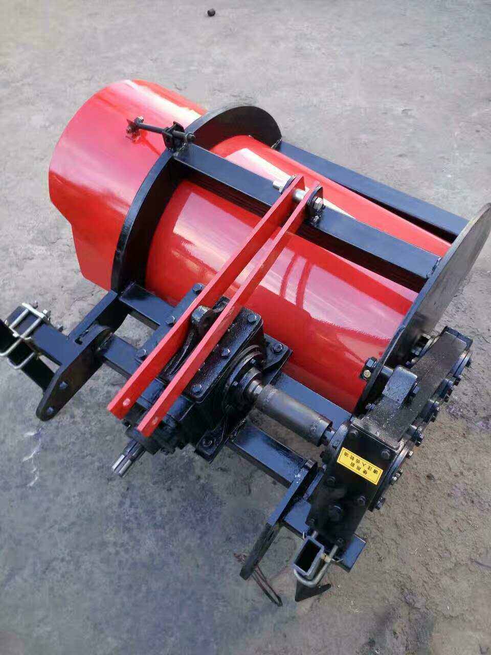 葡萄埋藤机开沟机单侧翻土机培土机手扶四轮拖拉机埋滕.半夏种植