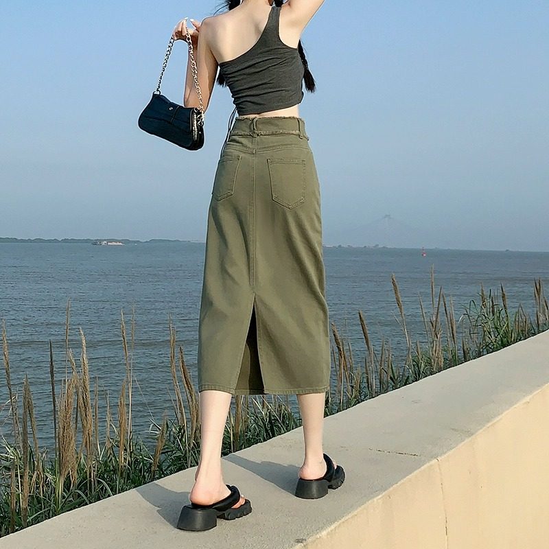 军绿色牛仔半身裙女夏季薄款高腰显瘦遮肉後开叉中长版a字包臀裙