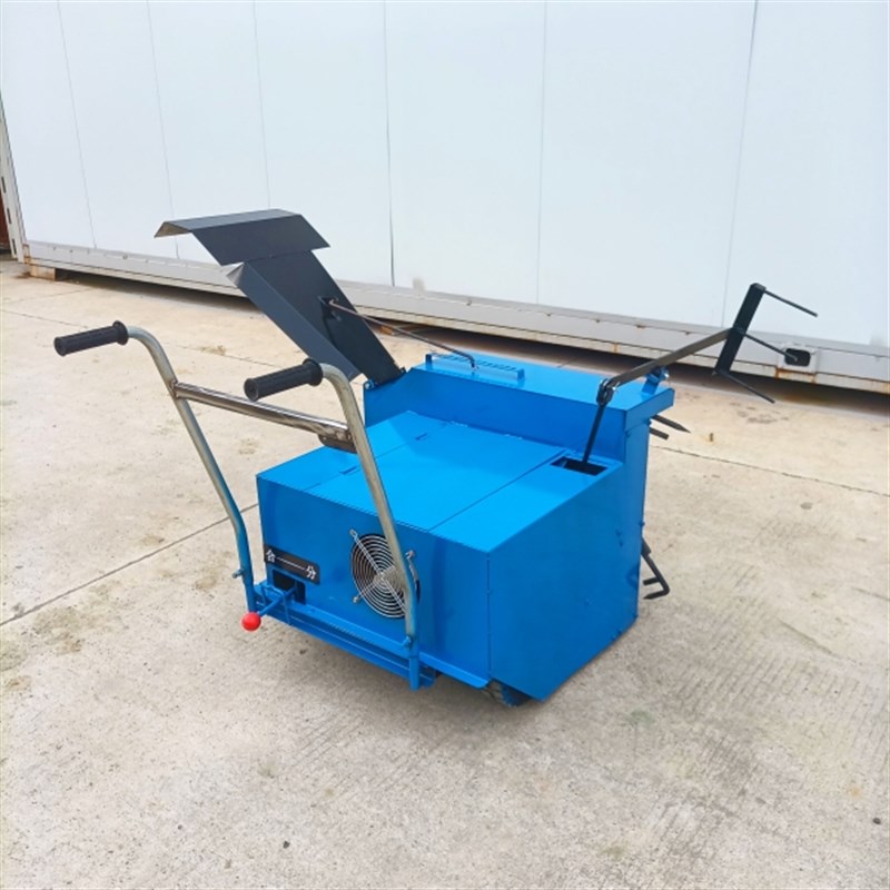 香菇平菇翻堆机食用菌电动木屑玉米芯棉籽壳电动自走式拌料机搅拌