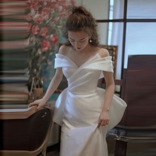 轻婚纱2021新款 晚礼服鱼尾一字肩N小个子气质简约拖尾公 新娘法式