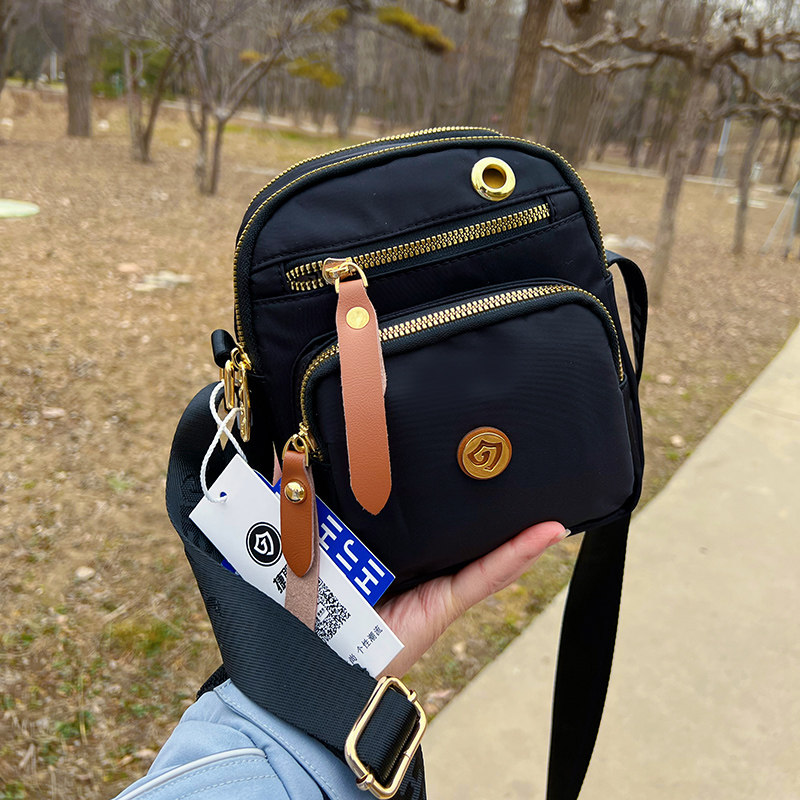 女斜挎单肩两用包包简约轻便小户外旅行零钱手机包帆布防水大容量,箱包皮具/热销女包/男包,小方包,淘宝优惠券,粉丝福利购,淘宝优惠卷