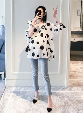加肥加大码孕妇连衣裙夏季短款xV领娃娃衫宽松时尚波点上衣200斤