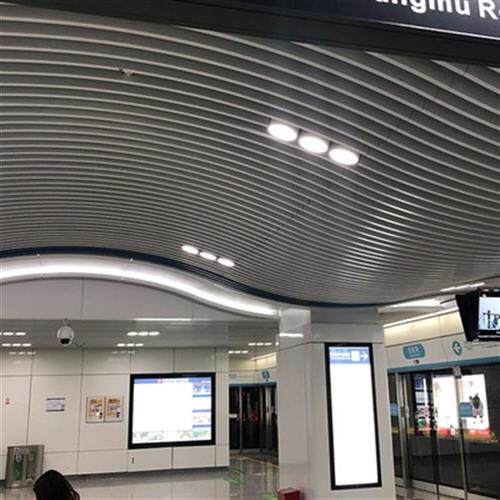 热销新品铝方通吊顶U型槽弧形铝方管门头隔断立柱R背景U墙彩色格