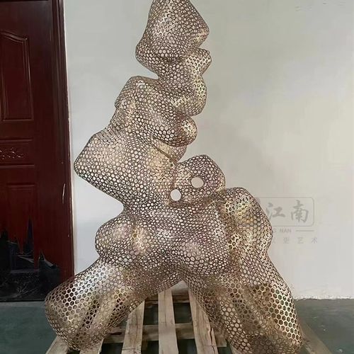 金属镂空太湖石新中式酒店行销中心样板房别墅摆件艺术品装置雕塑