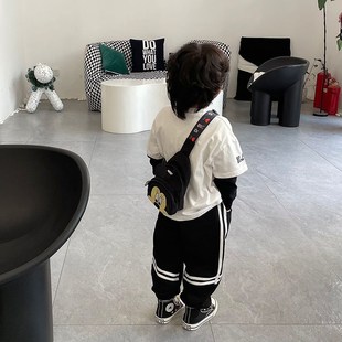 韩版洋气儿童斜挎包包时尚男孩卡通可爱小女孩胸包外出宝宝零钱包