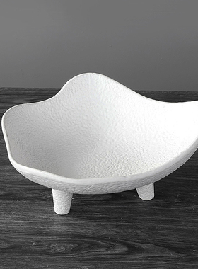 简约现代侘寂风样板间桌面装饰品锤D纹高脚托盘不规则三足果盘摆