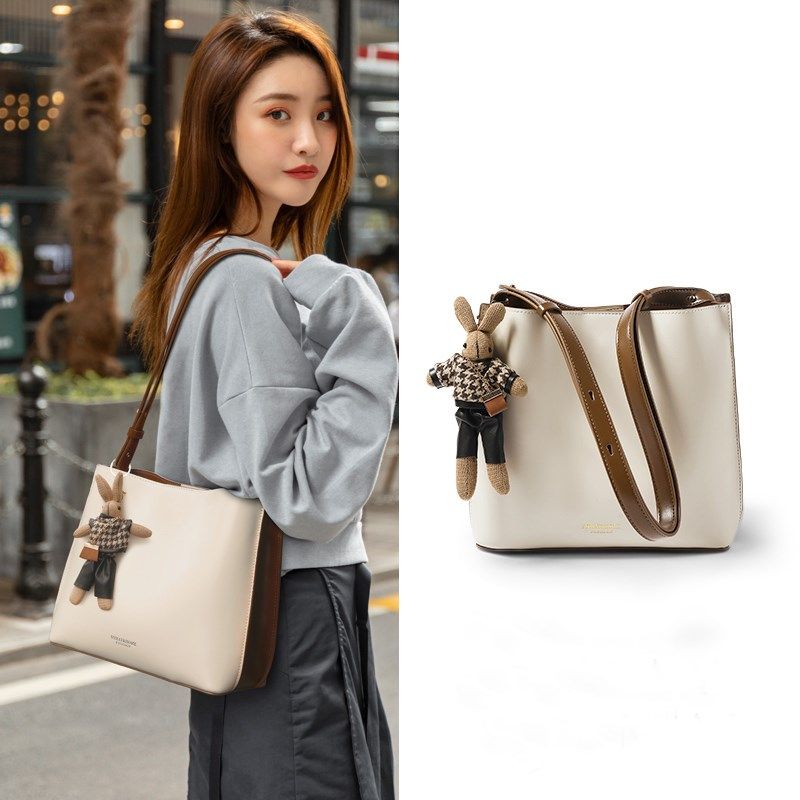 水桶包包女2024新款夏百搭单肩斜挎包2023通勤小众大容量腋下女包,箱包皮具/热销女包/男包,水桶包,淘宝优惠券,粉丝福利购,淘宝优惠卷