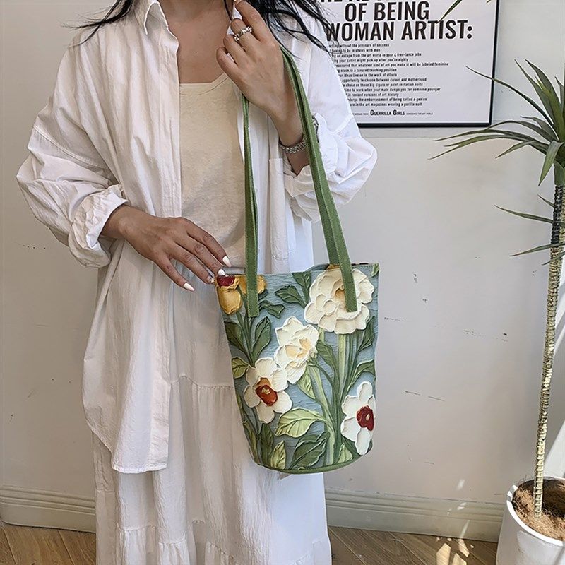 小众设计帆布包包女文艺包清新单肩包水彩质感日常通勤百搭水桶包,箱包皮具/热销女包/男包,水桶包,淘宝优惠券,粉丝福利购,淘宝优惠卷