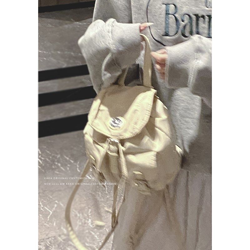 尼龙帆布包包女式2024新款潮休闲双肩包百搭手提水桶包背包,箱包皮具/热销女包/男包,双肩背包,淘宝优惠券,粉丝福利购,淘宝优惠卷