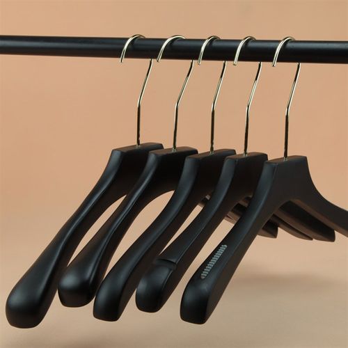 新款LOGO定制黑色成人实木衣架女款服装店木质衣撑防滑植绒衣橱