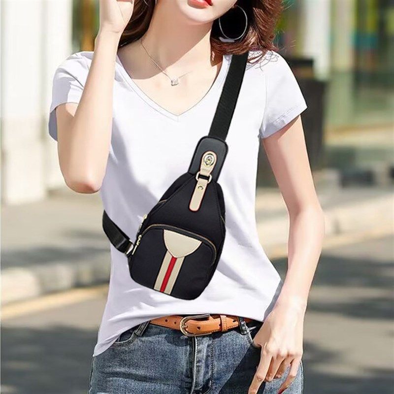 胸包女2025新款潮迷你小胸前包尼龙帆布小背包女士斜挎包休闲女包,箱包皮具/热销女包/男包,胸包,淘宝优惠券,粉丝福利购,淘宝优惠卷