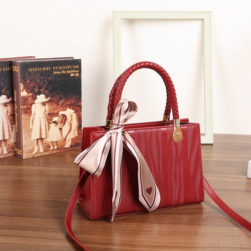 红色包包女结婚新娘包2024新款手提包大容量婚礼伴娘斜挎单肩婚包,箱包皮具/热销女包/男包,通用款女包,淘宝优惠券,粉丝福利购,淘宝优惠卷