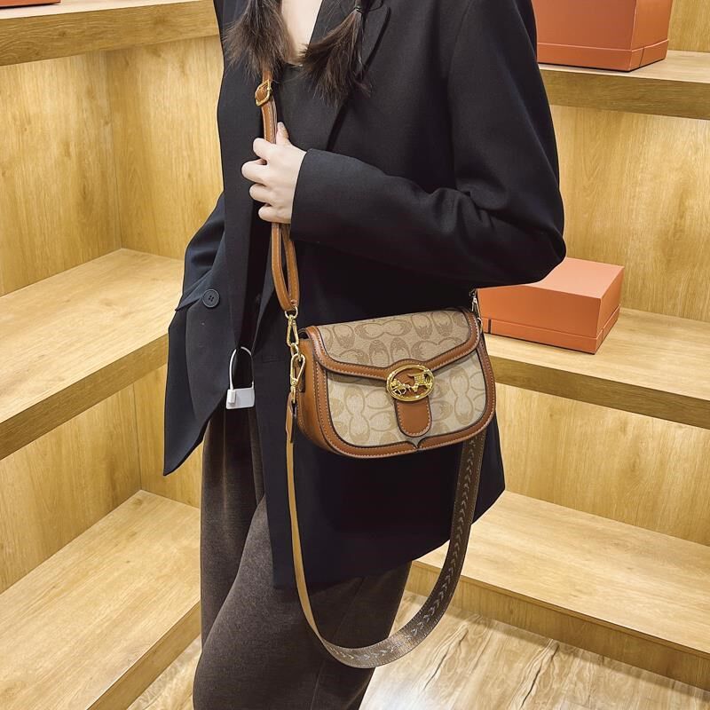 马鞍包包女2024新款潮流网红质感时尚宽肩带单肩斜挎大容量半圆包,箱包皮具/热销女包/男包,马鞍包,淘宝优惠券,粉丝福利购,淘宝优惠卷