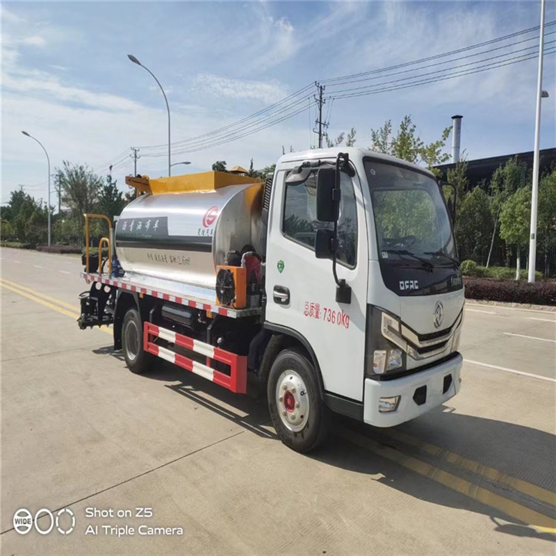 东风小多利卡4.5方标准型智能沥青洒布车 路面养护车货到付款