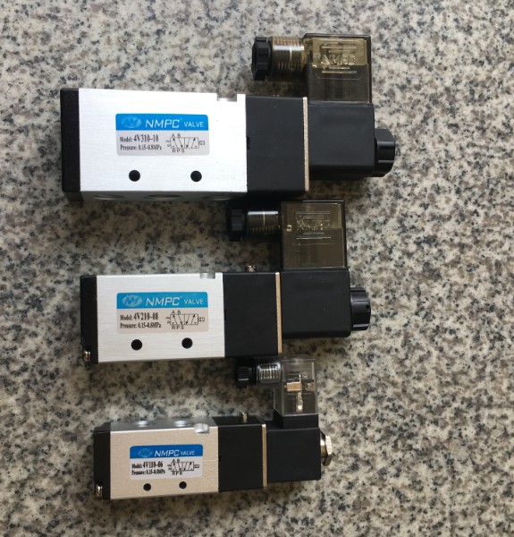 气动元件工具电磁阀4V110-064V210-084V310-104V410-15控制气缸