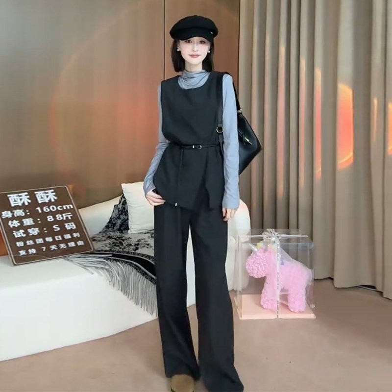 时尚套装女2024秋季新款韩版洋气显瘦马甲打底衫阔腿裤减龄三件套