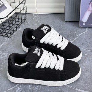 小众美式板鞋新款休闲面包鞋男款情侣鞋子秋冬高级感黑色运动鞋女