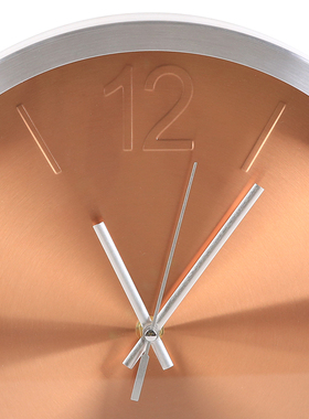 北欧简约钟表挂钟客厅超静音家用石英钟卧室轻奢个性创意时钟挂表