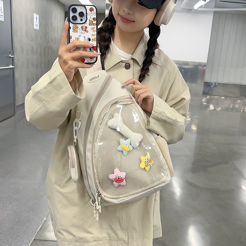 森系可爱少女斜挎包透明层吧唧胸包上课休闲通勤痛包女生单肩挎包