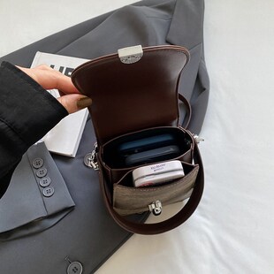 手机包女斜挎2025新款女式夏季轻便迷你小包高级感百搭手提单肩包