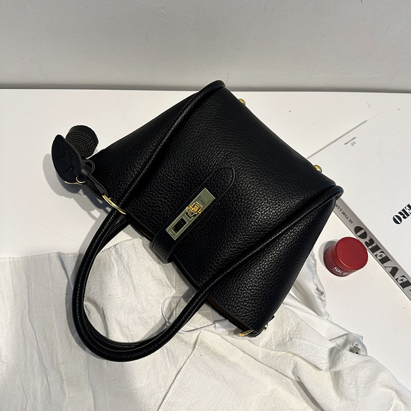 翅膀包菜篮子手提包包女2023新款夏天百搭单肩包斜挎包小水桶包,箱包皮具/热销女包/男包,水桶包,淘宝优惠券,粉丝福利购,淘宝优惠卷