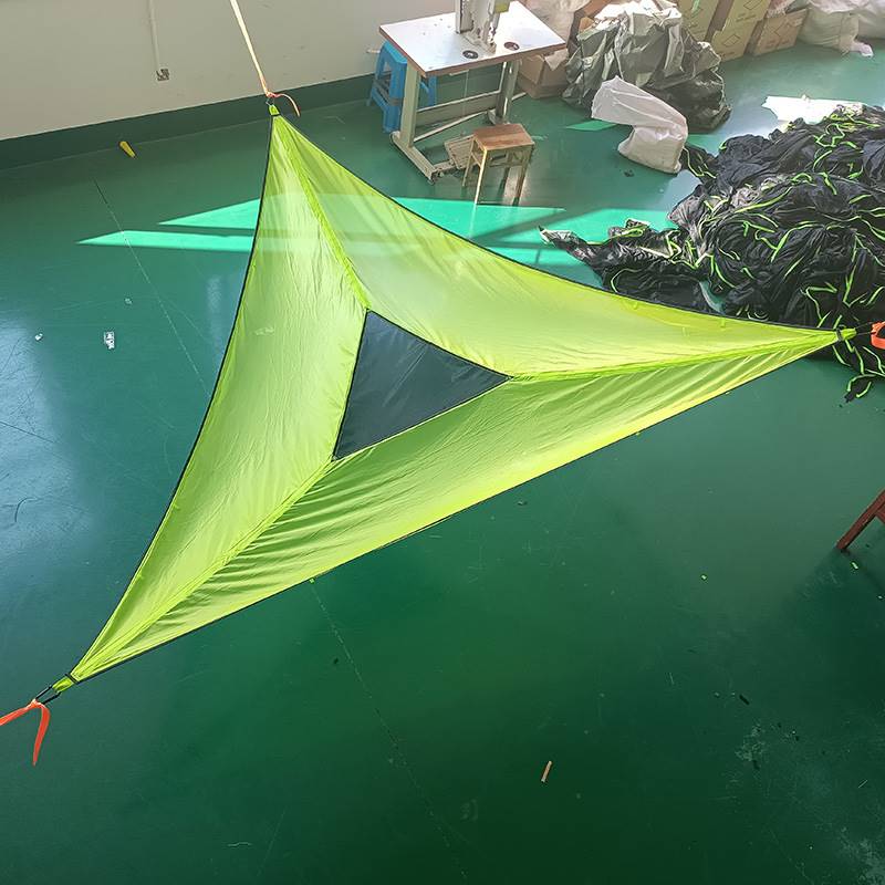 户外悬挂a三角网状吊床成人野外露营空中多人弹力可携式吊床