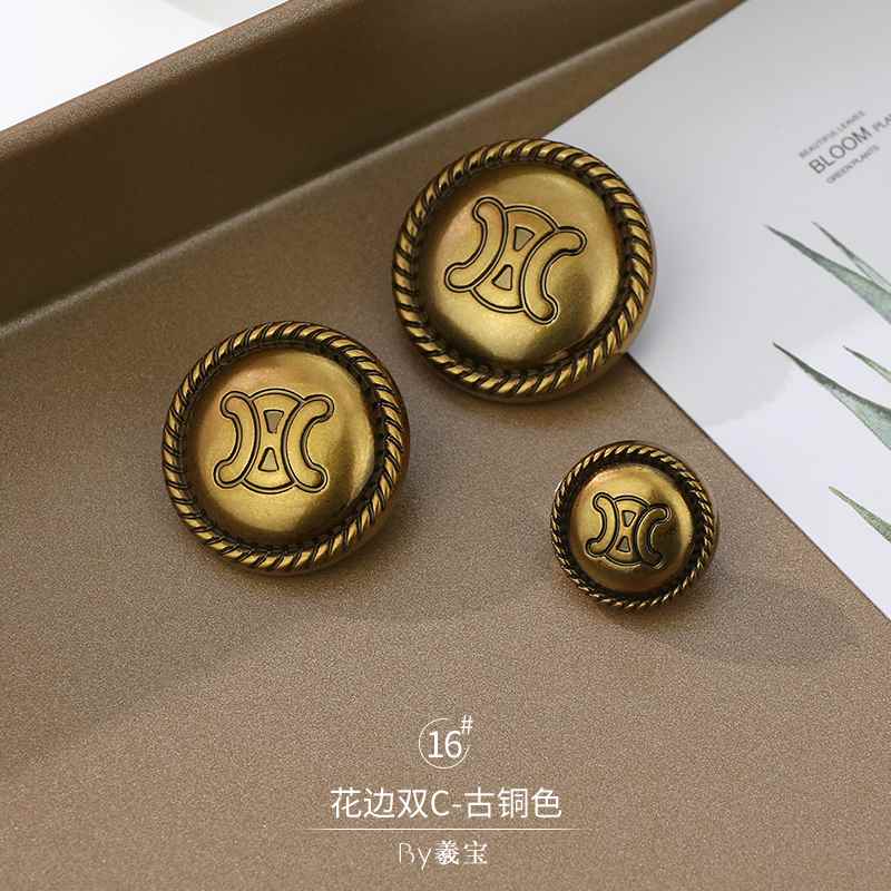 小众高货新款高档古金金属纽扣复古做旧质感百搭外套毛衣毛呢大衣