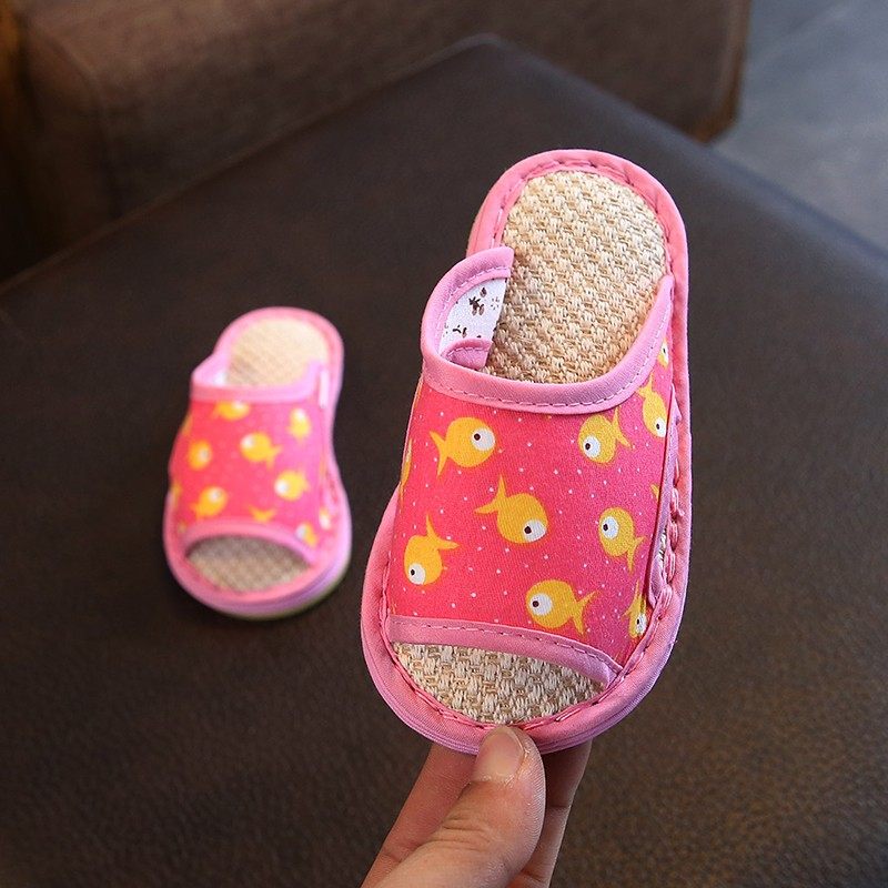 春秋季1-5岁儿童宝宝卡通布拖鞋防滑千层牛筋软底亚麻小童家居鞋