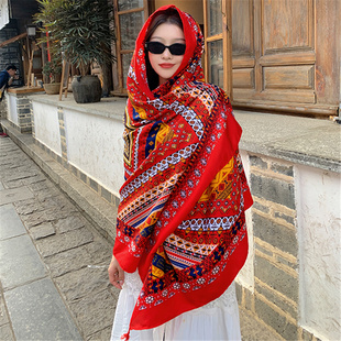 云南民族风披肩2023新款女薄款夏天旅游红色新疆川西外Z搭拍照围