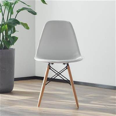 Modern minimalist Negotiate chair solid wood designer talk