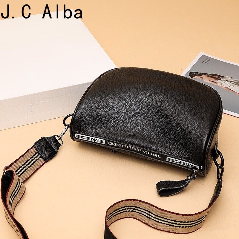 胸包女2024新款韩版百搭宽肩带马鞍包时尚软皮休闲单肩斜挎包,箱包皮具/热销女包/男包,钥匙包,淘宝优惠券,粉丝福利购,淘宝优惠卷