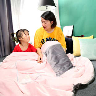 抱枕盖毯两用抱枕被子多用枕头办公室午睡毛毯秋冬汽车被子可拆洗