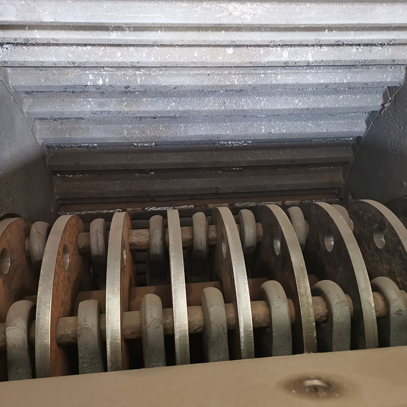 新品厂销c品锤式移动破碎机鹅卵石制砂机建筑垃Q圾混凝土粉碎机煤