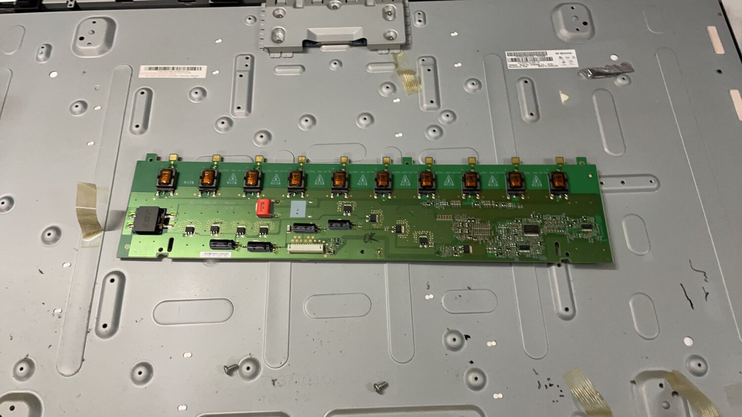 TCL L37V10BE L37E9BD L37E19 L37F11高压板VIT71882.00背光板好