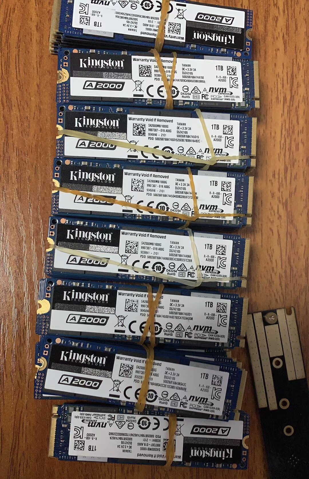 金士顿 a2000 1t 固态硬盘 ssd nvme pcie m.2 笔记本电脑 拆机盘