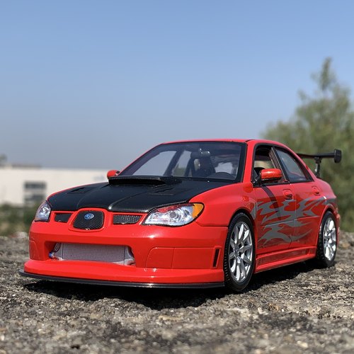 124斯巴鲁sti模型汽车模型摆件