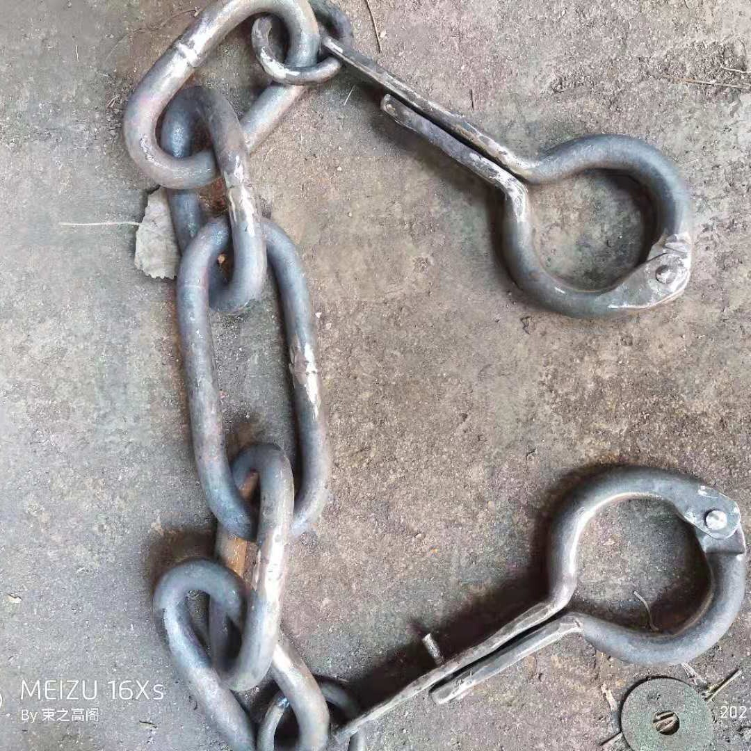 私人订制手工锻打金属本色死镣粗犷风格哥特风格影视道具展览品