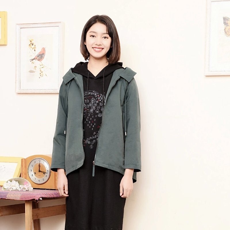 简兮原创设计执行女装休闲短款风衣外套