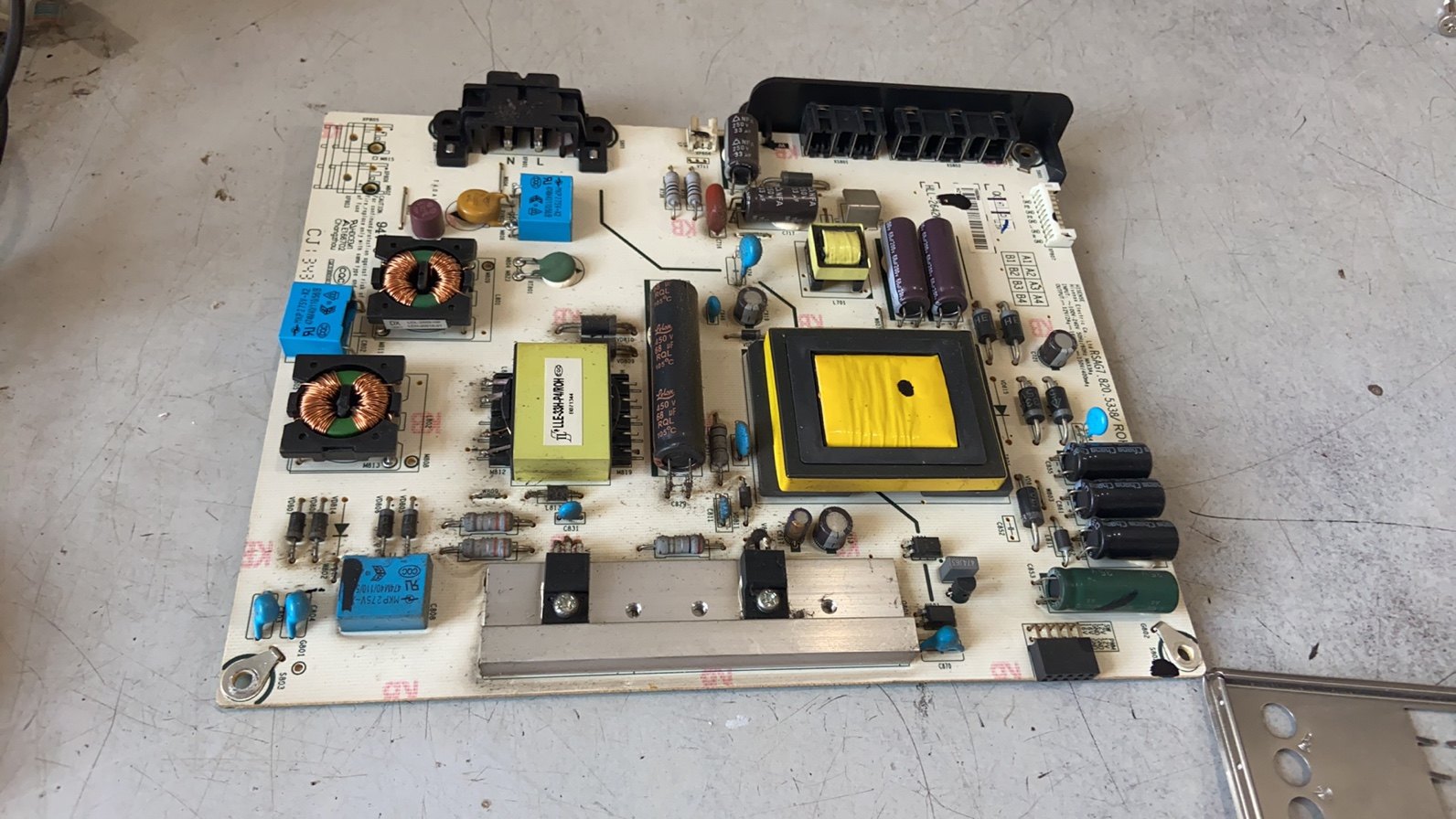 原装 海信LED42K20JD 电源板RSAG7.820.5338/ 2针