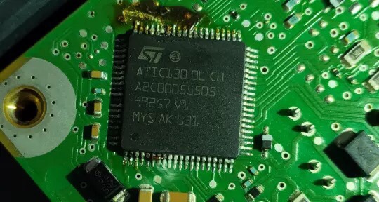 A2C00055505 ATIC130 0L CU 大众汽车气难电脑板易损电源芯片