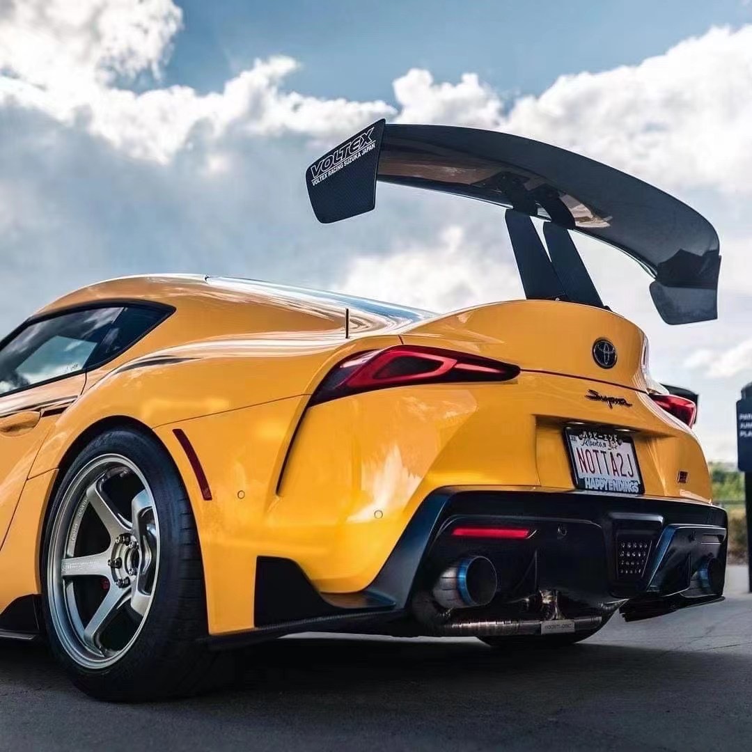 Supra 很帅的尾翼，日本Voltex，现货。正品。
