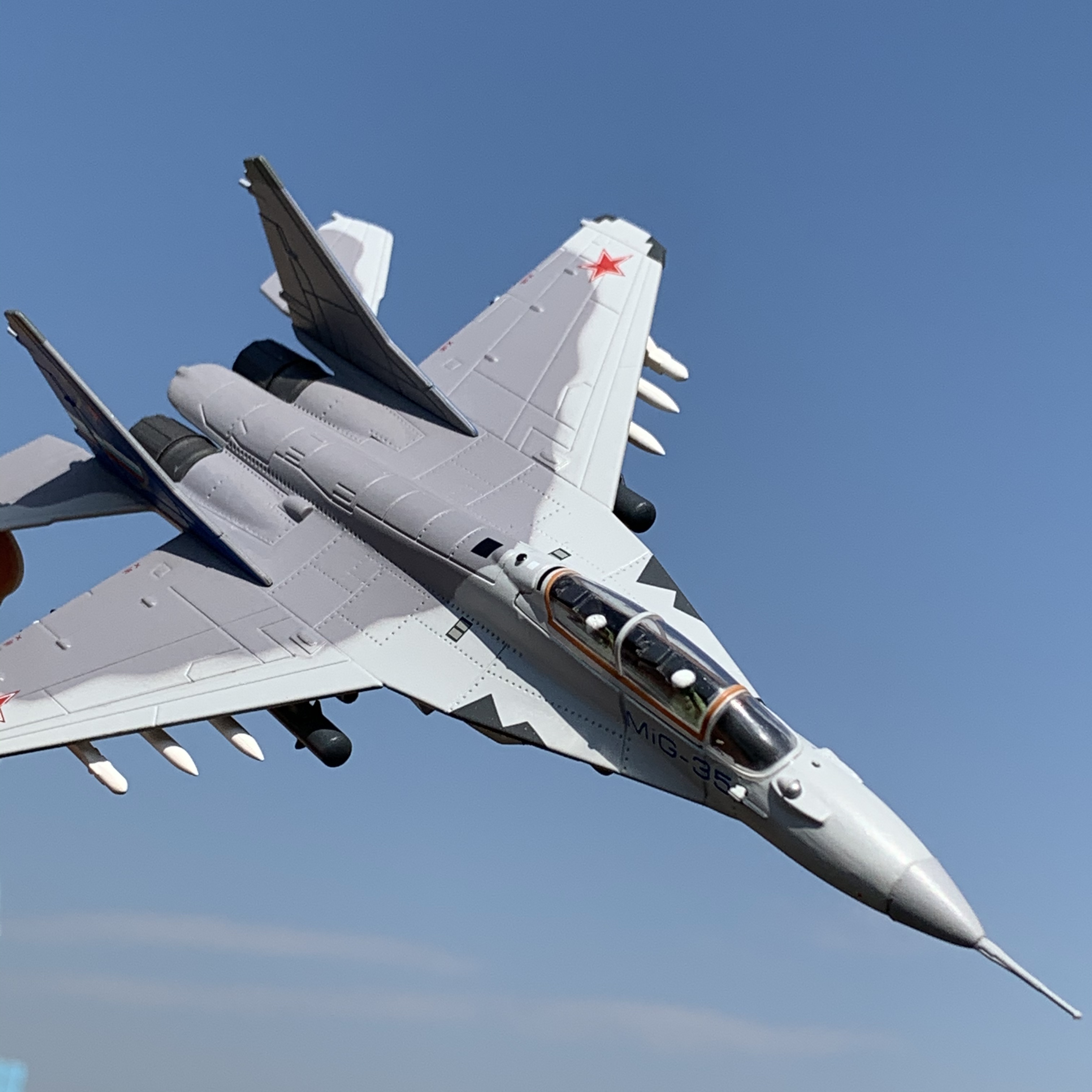 1:100俄制米格15米格23米格29米格35苏35战斗机模型航空飞机模型