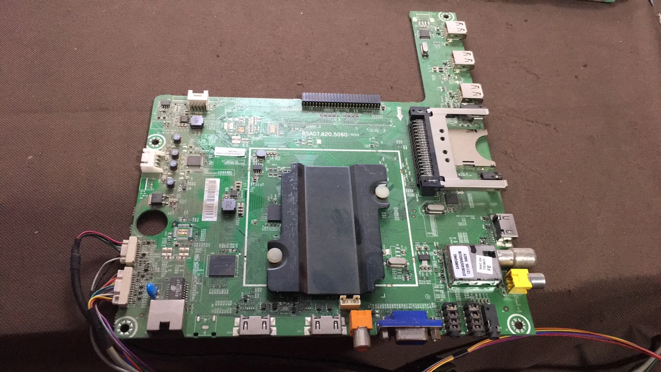 海信LED50K610X3D 主板RSAG7.820.5060/ROH 配屏V500HK1-LS6