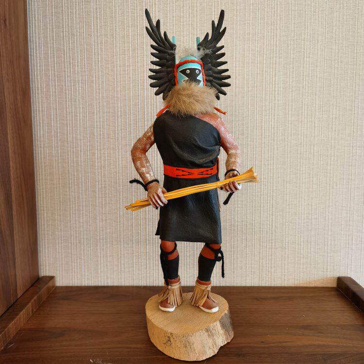 kachina 1957年美国印第安霍皮族部落乌鸦之母克奇那神图腾实木雕