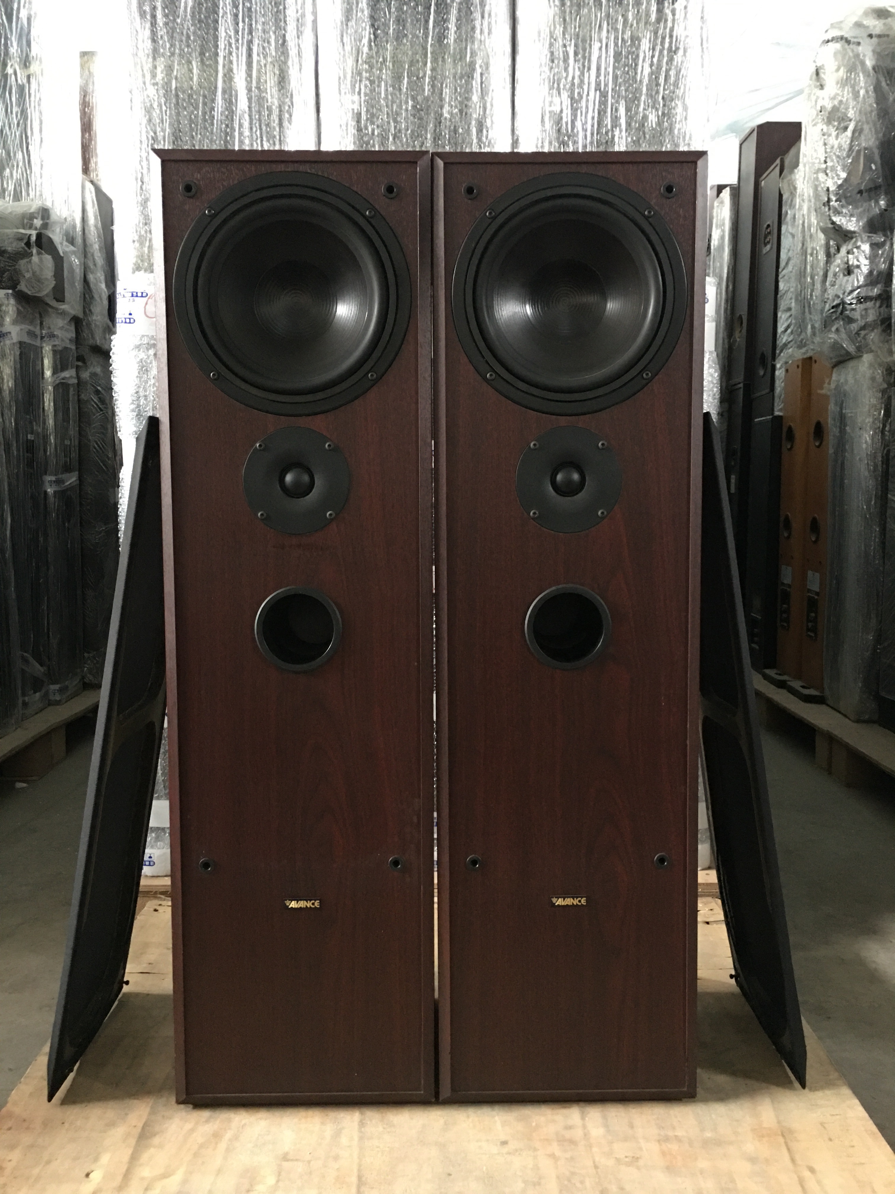 二手原装进口丹麦皇冠OMEGA 27 8寸落地音箱家用发烧HIFI音响实拍
