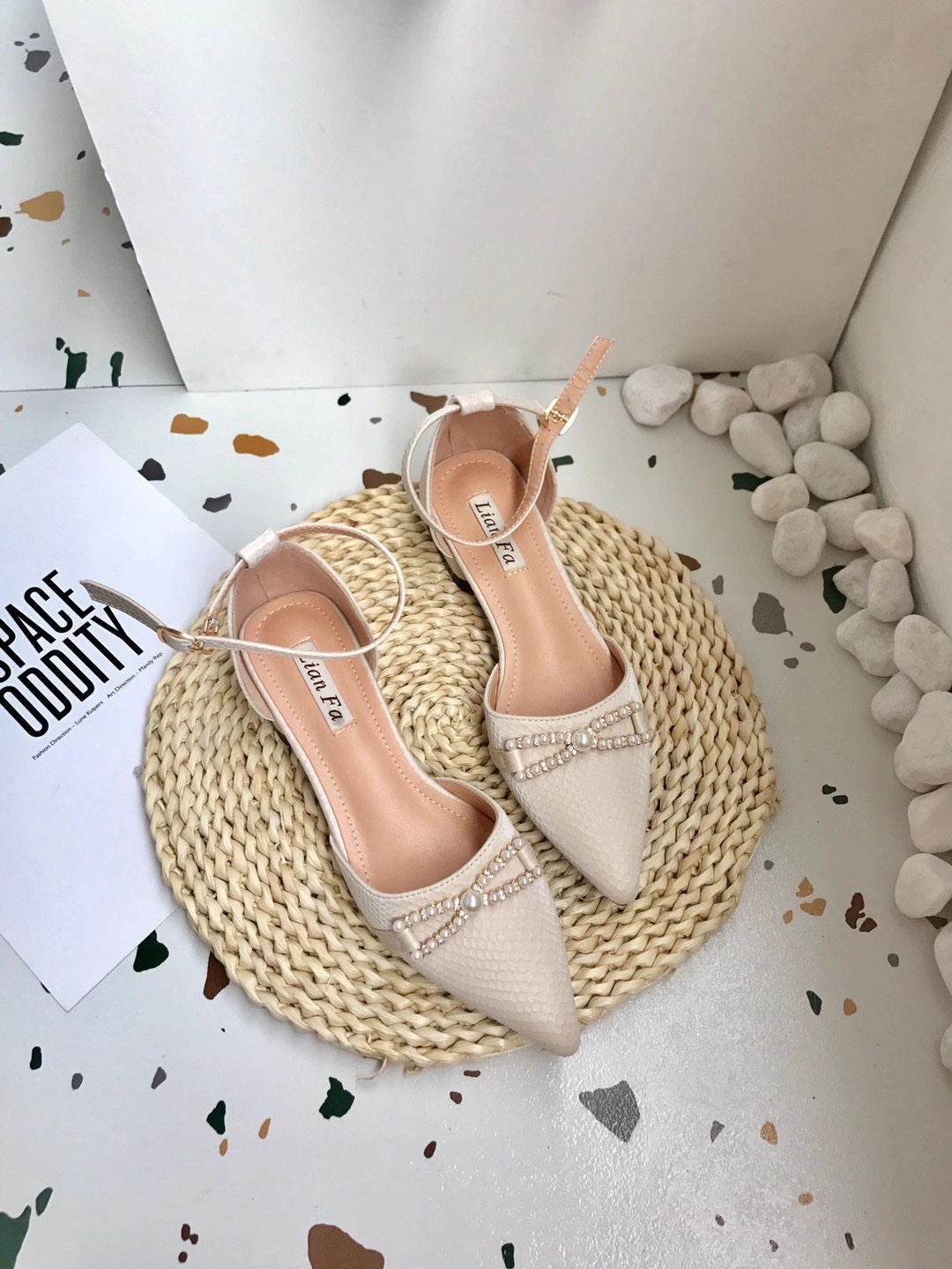 Spring new style pointed thin heel spindle thick heel shoes lady fairy temperament versatile one word buckle sandal girl