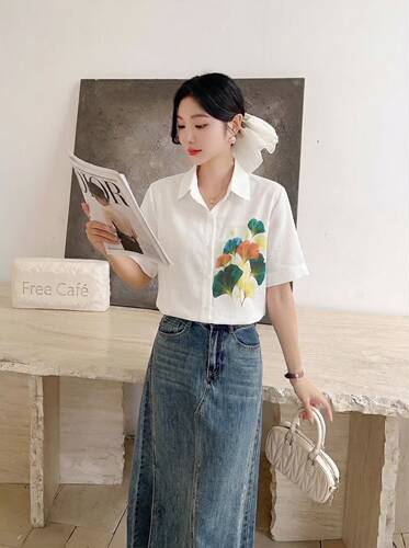 【甜甜专享】森系文艺双层纱印花V领短袖衬衫女宽松百搭上衣衬衣