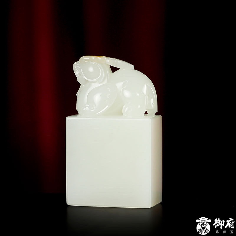 新疆和田白玉籽料洒金皮貔貅印章 35克籽玉挂件