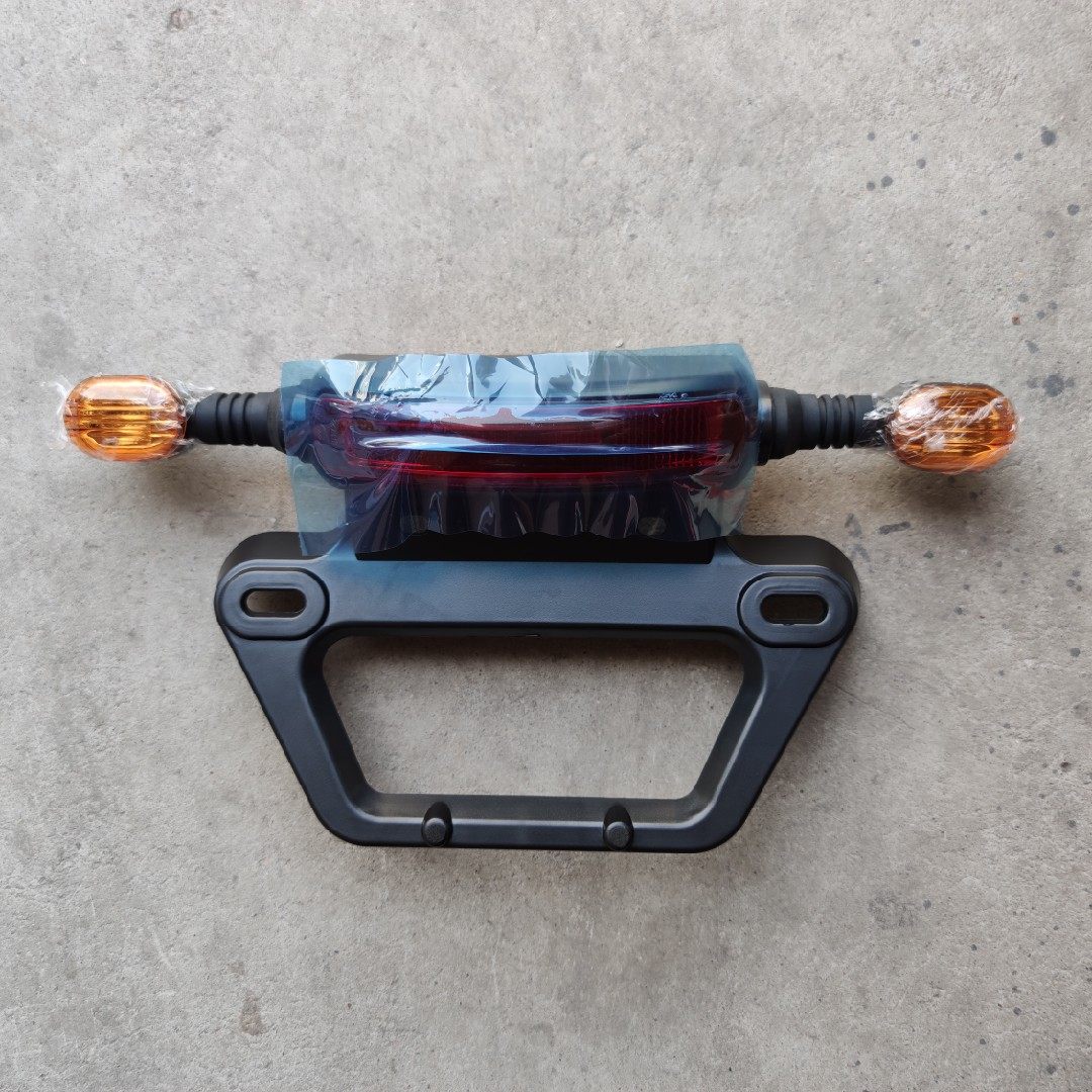 电动车配件轻摩原装配套电动车后尾灯总成新日小刀台铃雅迪新大洋