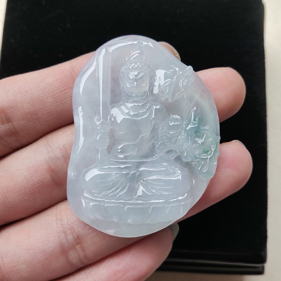 八大护法老坑吊坠不动尊a货翡翠